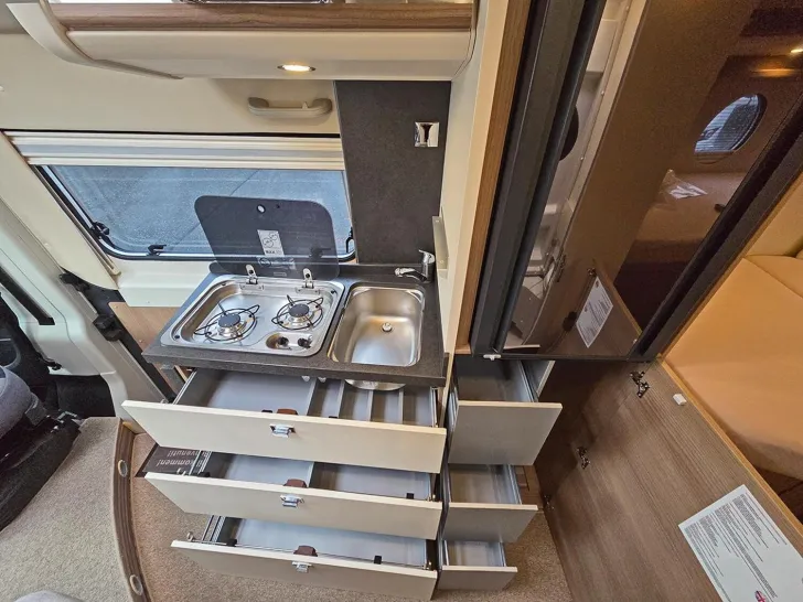 Fahrzeugbild Malibu Van charming COUPE 640 Dachklima*Navi*AHK #7
