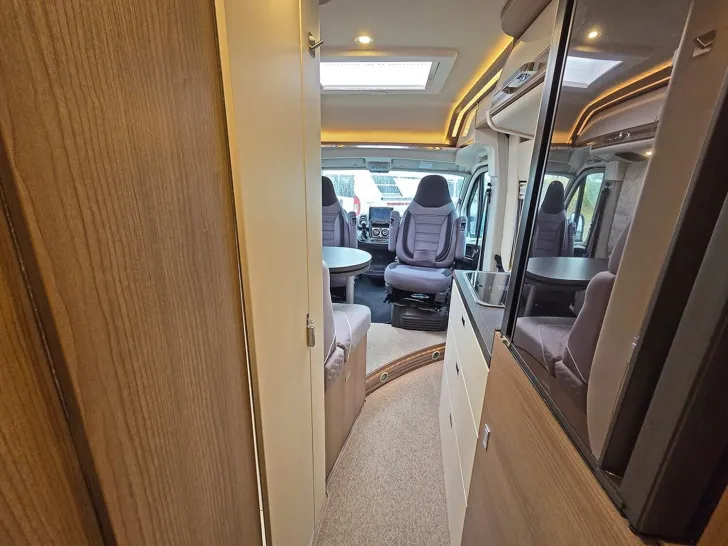 Fahrzeugbild Malibu Van charming COUPE 640 Dachklima*Navi*AHK #13