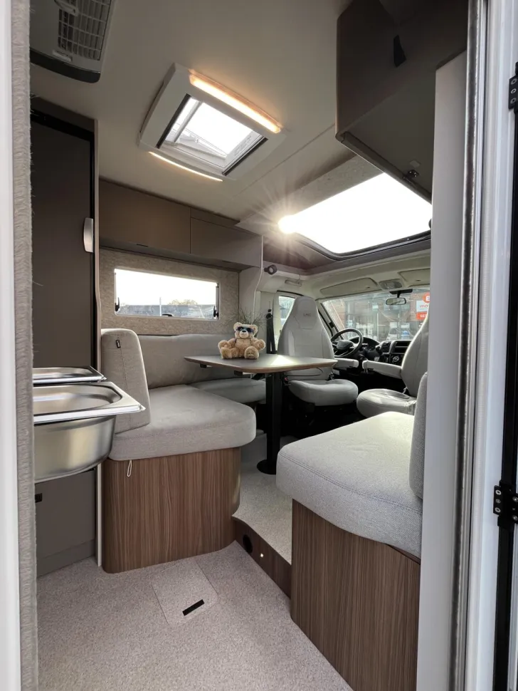 Fahrzeugbild LMC Cruiser 740 EL #7