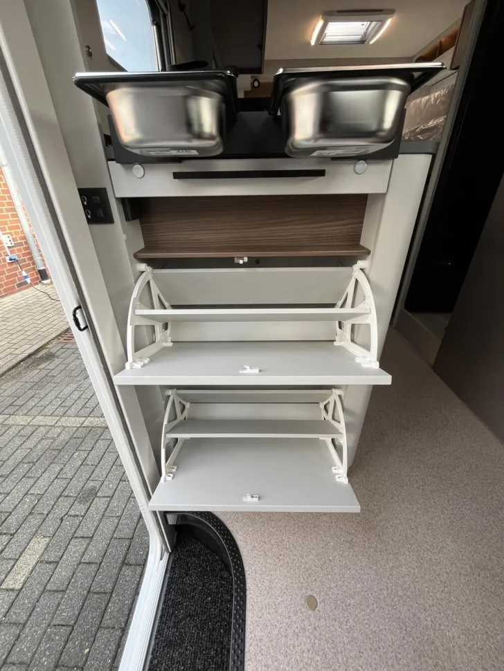 Fahrzeugbild LMC Cruiser 740 EL #13