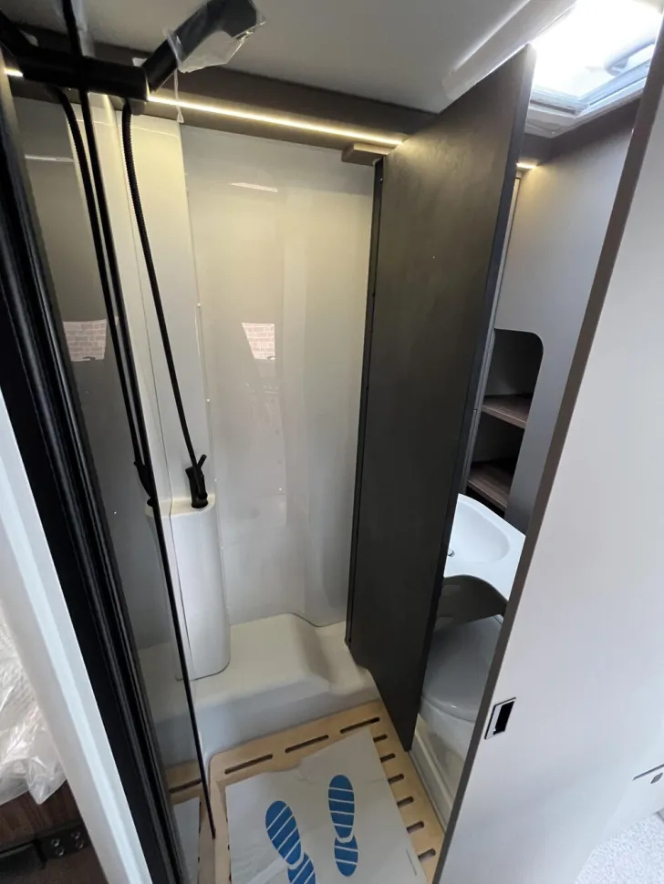 Fahrzeugbild LMC Cruiser 740 EL #17