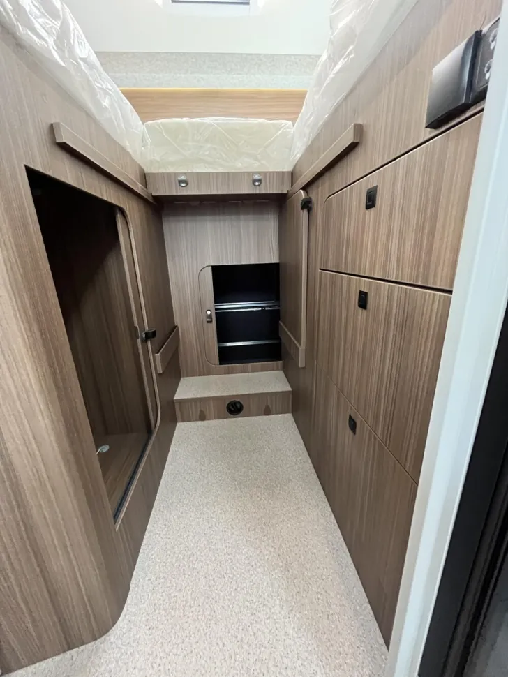 Fahrzeugbild LMC Cruiser 740 EL #19