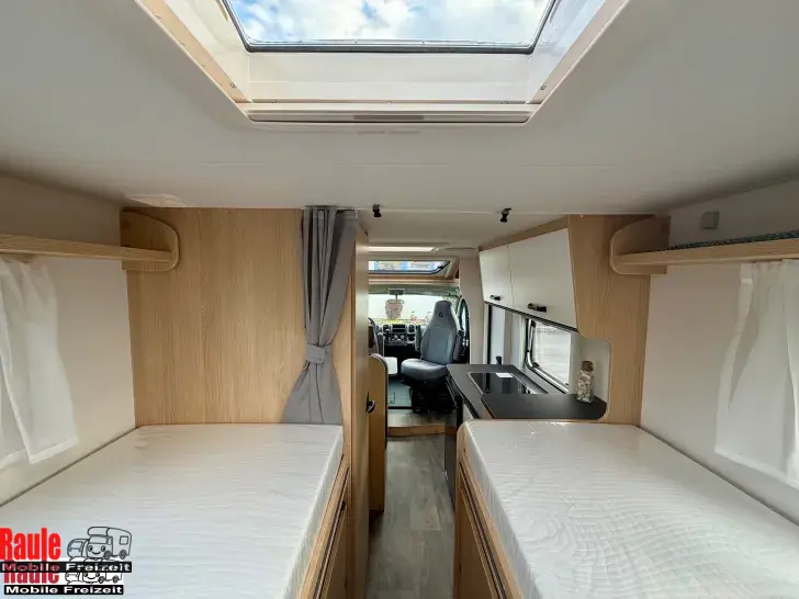 Fahrzeugbild Sunlight V 66 Adv. AKTION Keep on Rolling #11