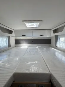 Fahrzeugbild Sunlight Adventure T Ford 680 Keep on Rolling Aktion #17