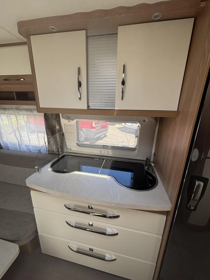 Fahrzeugbild Hobby De Luxe 540 UL #10