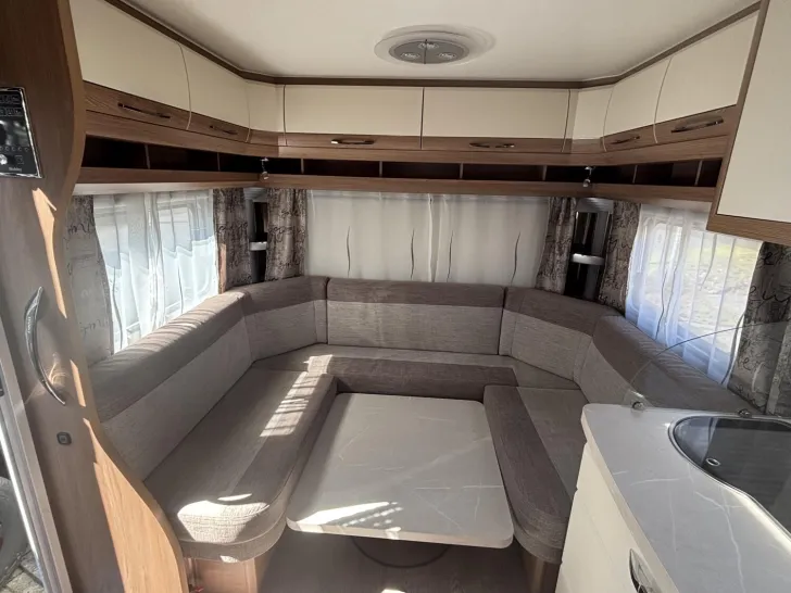 Fahrzeugbild Hobby De Luxe 540 UL #13