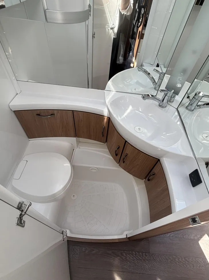 Fahrzeugbild Hobby De Luxe 540 UL #19