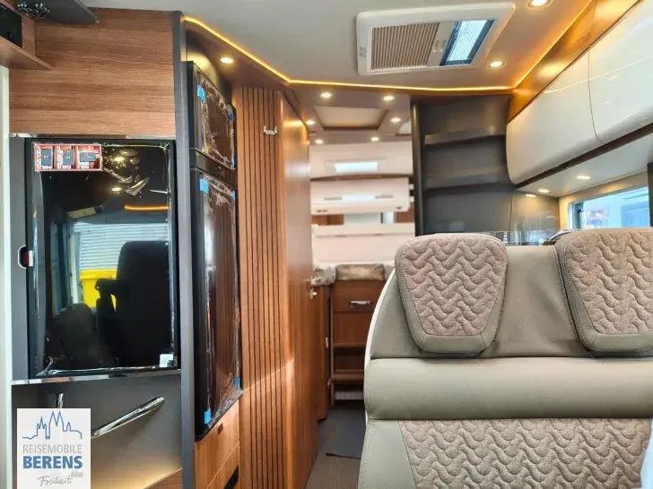 Fahrzeugbild Carthago C2-tourer I 147 RB LE L comfort Mercedes #3