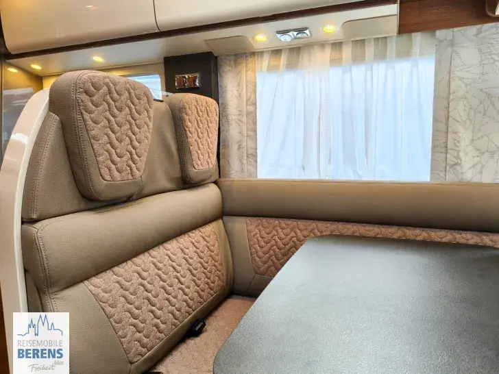 Fahrzeugbild Carthago C2-tourer I 147 RB LE L comfort Mercedes #10