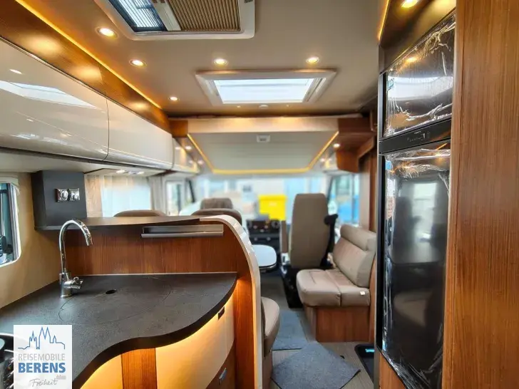 Fahrzeugbild Carthago C2-tourer I 147 RB LE L comfort Mercedes #18