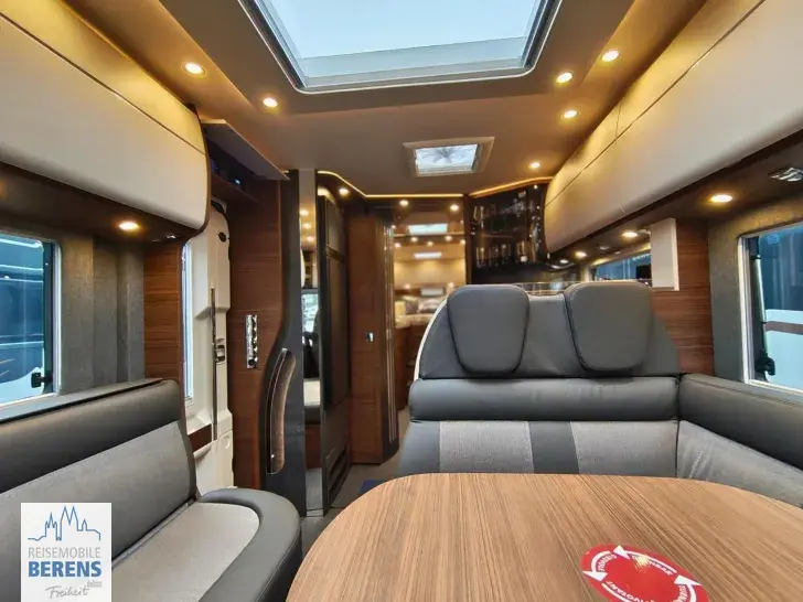 Fahrzeugbild Carthago chic c-line I 5.9 XL LE Mercedes #7