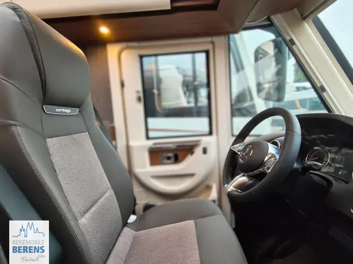 Fahrzeugbild Carthago chic c-line I 5.9 XL LE Mercedes #10