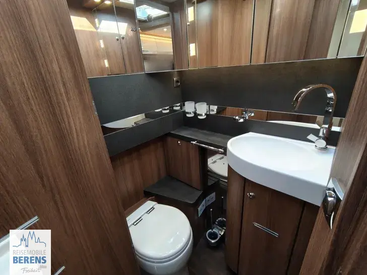 Fahrzeugbild Carthago chic s-plus I 50 LE Iveco #28