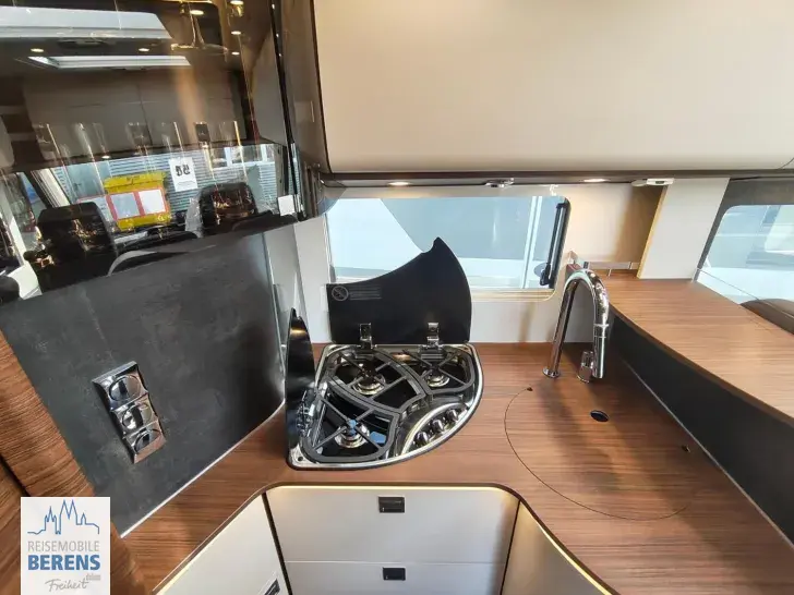 Fahrzeugbild Carthago chic c-line I 4.9 LE Mercedes #18