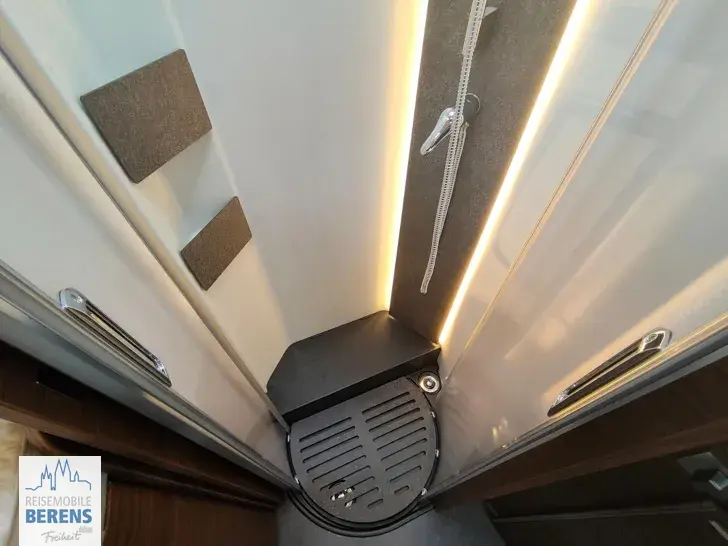 Fahrzeugbild Carthago chic c-line I 4.9 LE Mercedes #25
