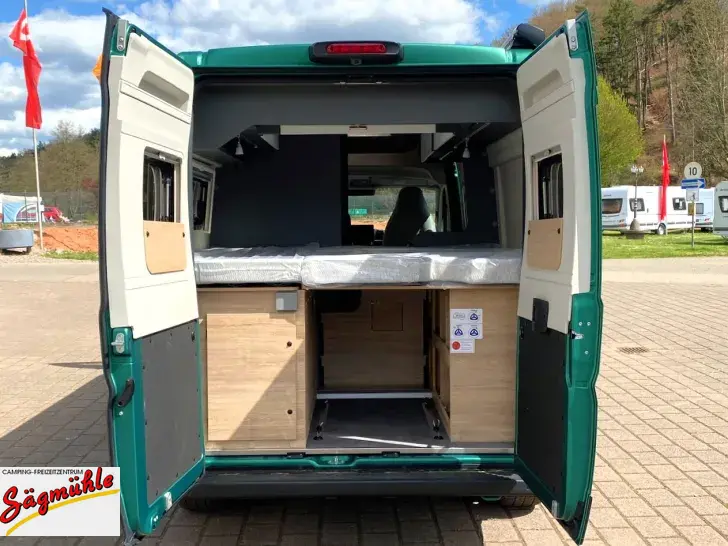 Fahrzeugbild Dethleffs Globetrail 600 DS 75k Iconic Edition Truma Combi 4 E/G #14