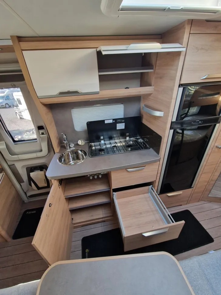 Fahrzeugbild Knaus Südwind 580  QS Black Selection #15