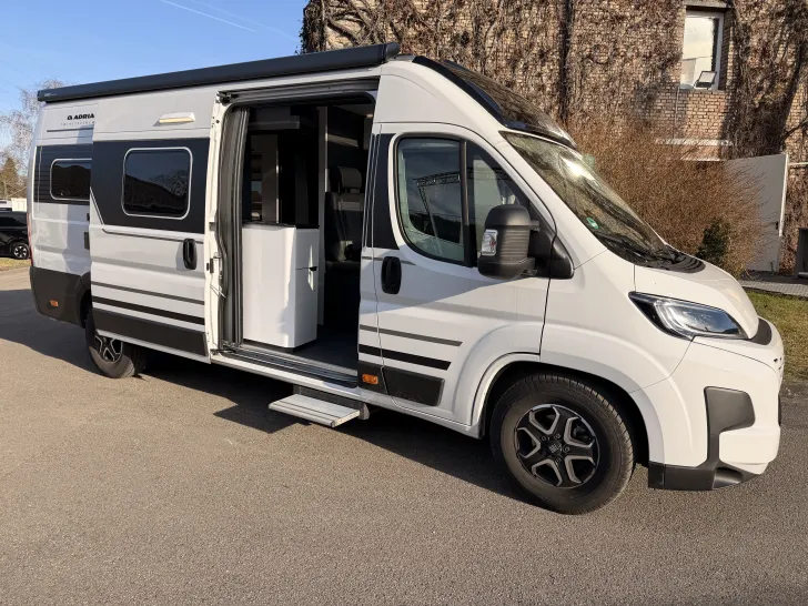 Fahrzeugbild Adria Twin Supreme 640 SGX Edition, Klima, AHK, Markise #1