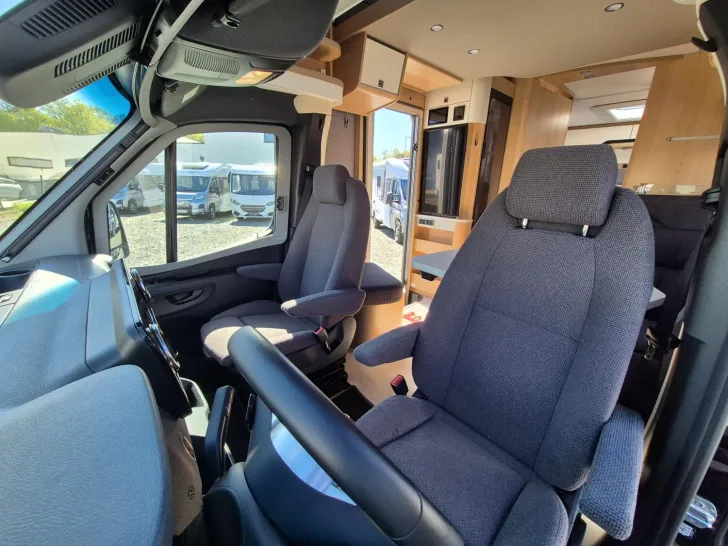 Fahrzeugbild Hymer B-Klasse MC T BlackLine 680 680 BL mit 5.Sitz! #12