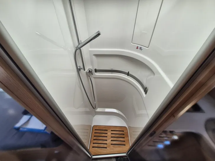 Fahrzeugbild Hymer B-Klasse MC T BlackLine 680 680 BL mit 5.Sitz! #31