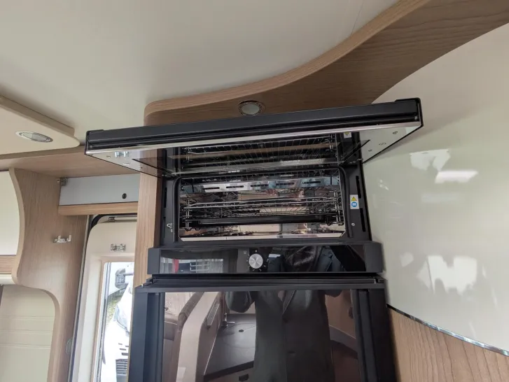 Fahrzeugbild Malibu T 490 LE #19