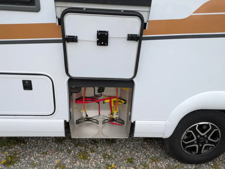 Fahrzeugbild Malibu T 490 LE #32