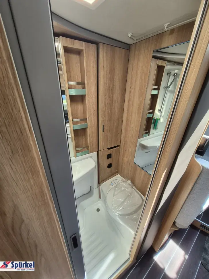 Fahrzeugbild Knaus Sky TI 650 MEG Platinum Selection TraumMobil mit Tageszulassung #12