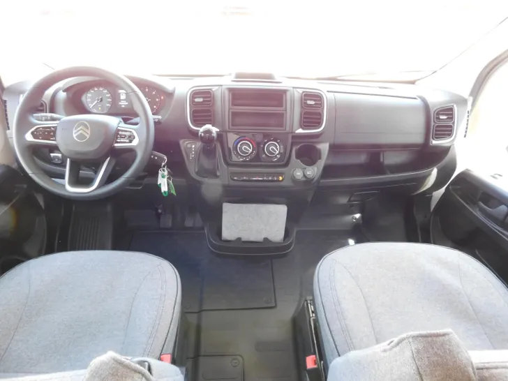 Fahrzeugbild Sunlight A 70 4.4T-Maxi-Chassis + 180PS/Automatik #7