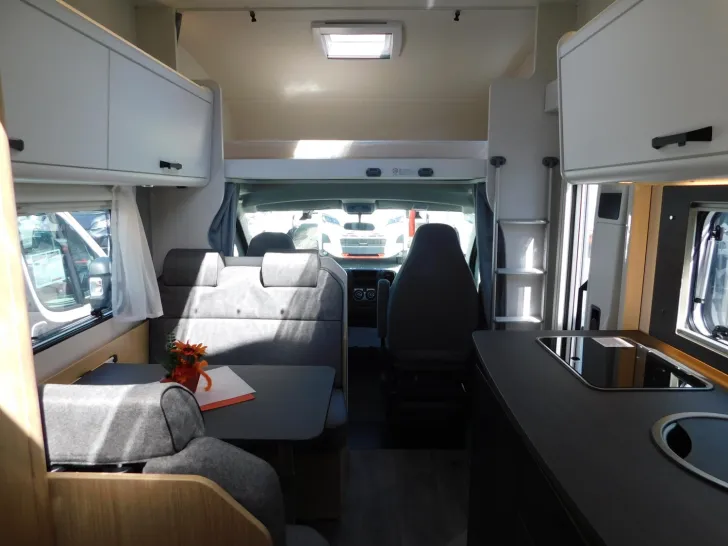 Fahrzeugbild Sunlight A 70 4.4T-Maxi-Chassis + 180PS/Automatik #12