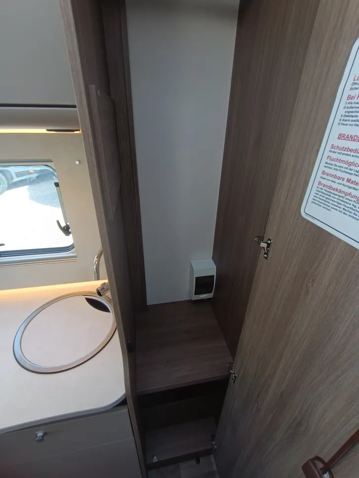 Fahrzeugbild Carado T 135 H 140PS Schalter,Hubbett, Fahrradträger #30