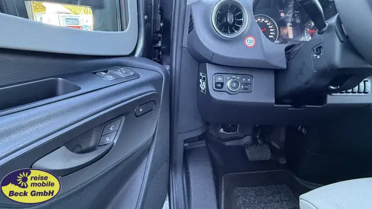 Fahrzeugbild Hymer ML-T 570 CrossOver Top Wagen mit Hubstützen etc. #8