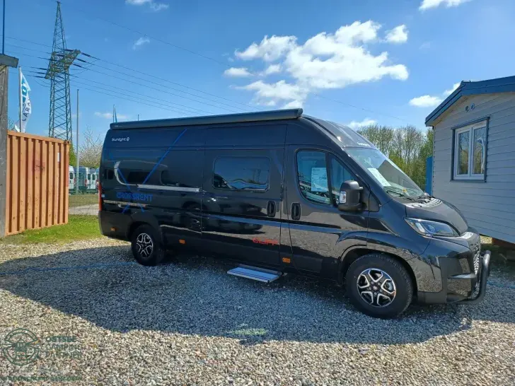 Fahrzeugbild Sunlight Adventure Cliff 640 Digital/Chassis/Driver-Paket #3