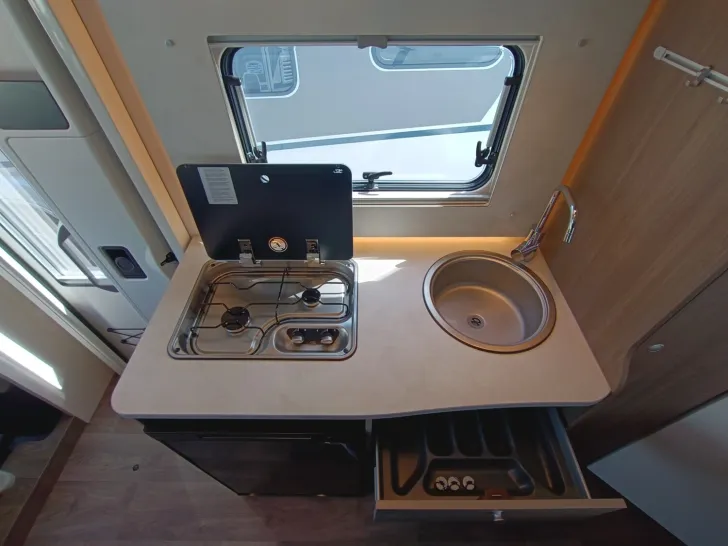 Fahrzeugbild Carado T 135 H 140PS Schalter,Hubbett, Fahrradträger #24