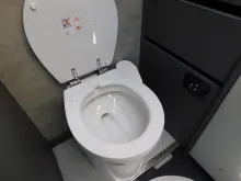 Fahrzeugbild Niesmann + Bischoff iSmove 6.9 E Festtank-Toilette, Gastank, Hubbett #19