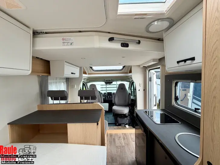 Fahrzeugbild Sunlight T 58 Adventure mit Hubbett #8