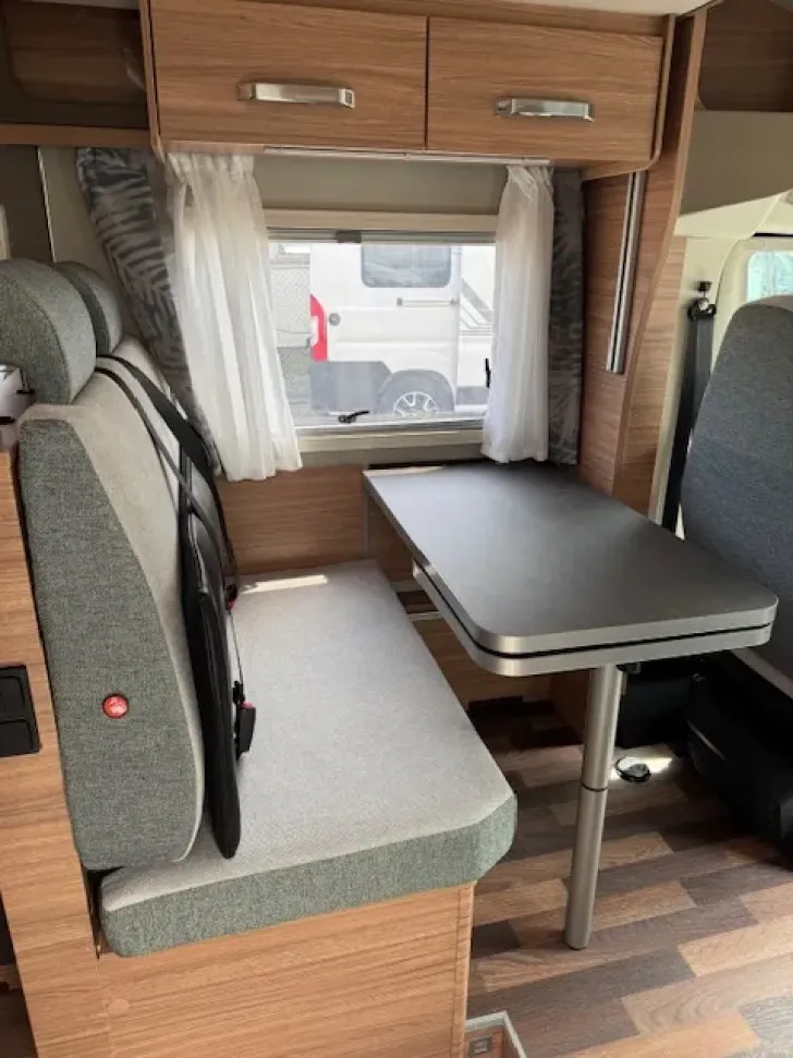 Fahrzeugbild Weinsberg CaraSuite 700 ME #12