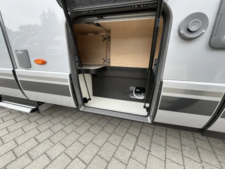 Fahrzeugbild Hymer B-MC I 580 BlackLine *Premium*Autarkie*Solar* #33