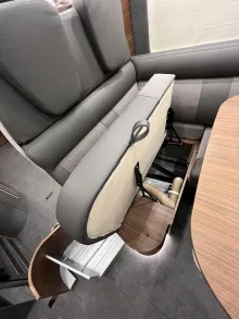 Fahrzeugbild Carthago chic c-line I 4.9 LE L Mercedes (344) #42
