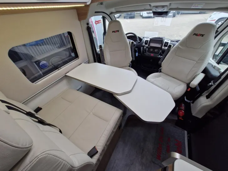 Fahrzeugbild Pilote V600G #20