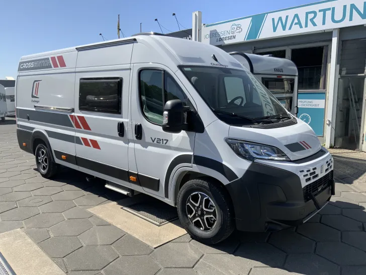 Fahrzeugbild Challenger Van V217 Cross Edition Automatik #1