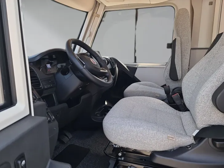 Fahrzeugbild Hymer Exsis-i 474 Automatik,Multimedia,erst 1750KM #7