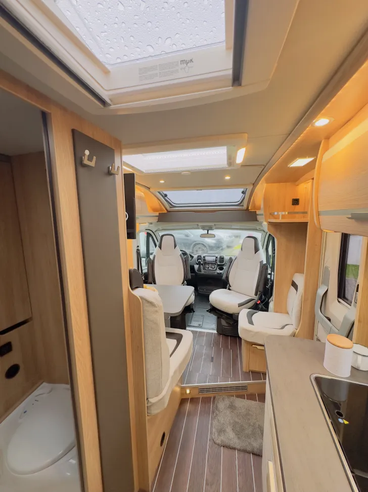 Fahrzeugbild Knaus Sky TI 650 MEG IC-Line Mietfahrzeug Verfügbar 11.2026 #9