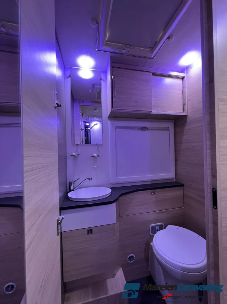 Fahrzeugbild Challenger Teilintegriert 380 (555) #22