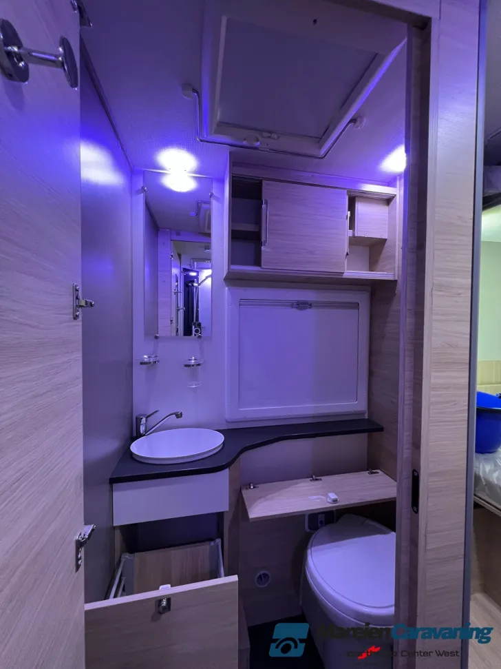 Fahrzeugbild Challenger Teilintegriert 380 (555) #23