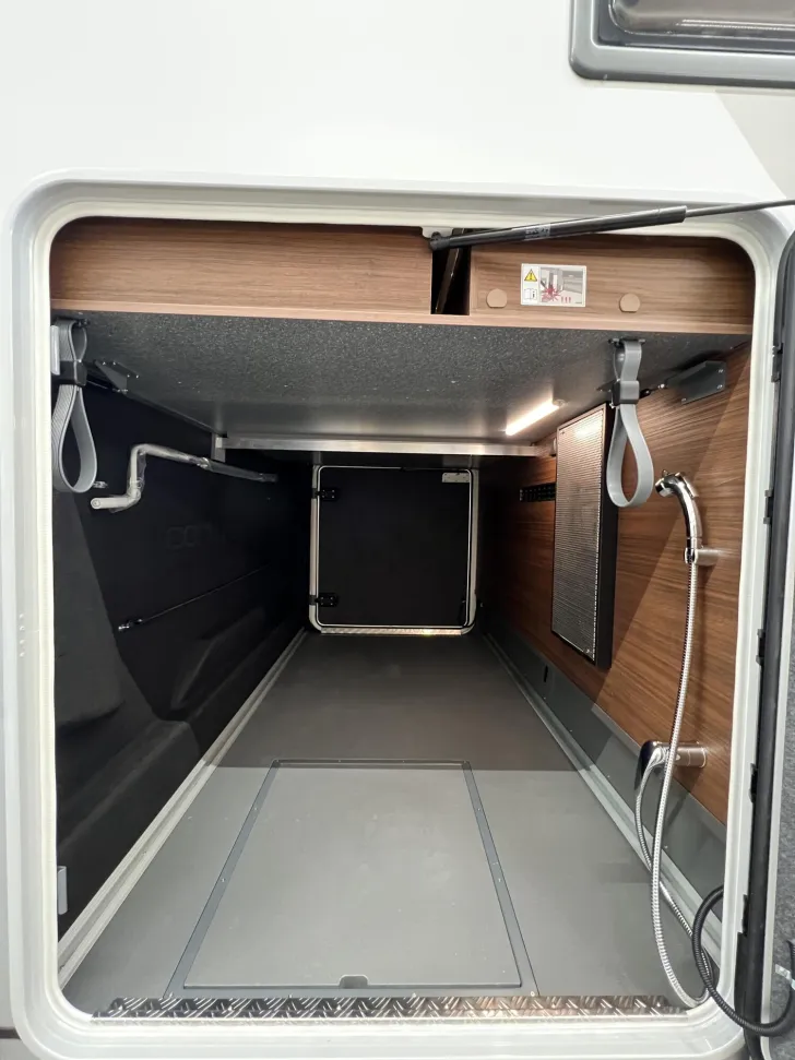 Fahrzeugbild Carthago chic c-line I 6.2 XL QB Mercedes (345) #41