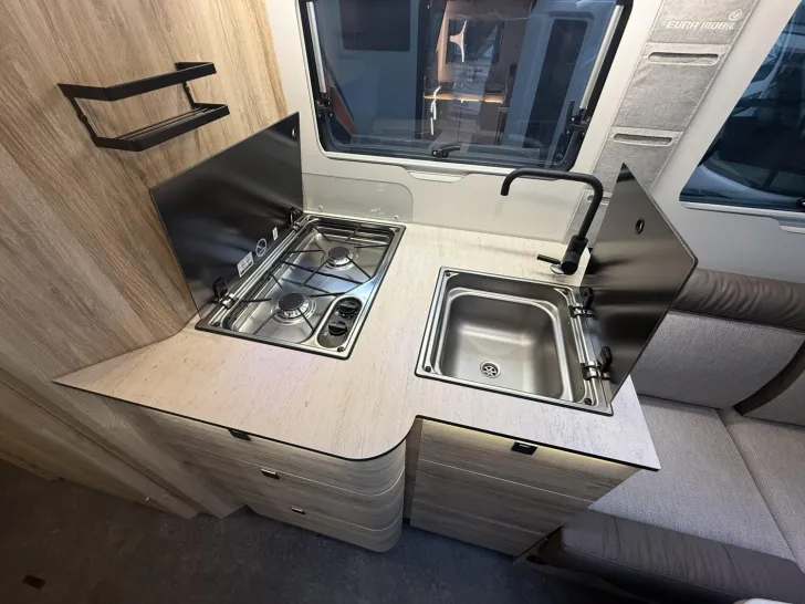 Fahrzeugbild Eura Mobil Integra Line GT IL 726 EF OHNE Hubbett - Sofort #7