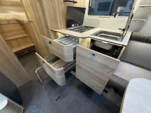 Fahrzeugbild Eura Mobil Integra Line GT IL 726 EF OHNE Hubbett - Sofort #8