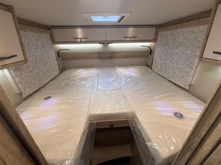 Fahrzeugbild Eura Mobil Integra Line GT IL 726 EF OHNE Hubbett - Sofort #13