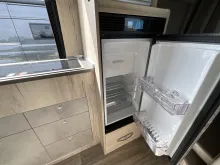 Fahrzeugbild Megamobil Mega Classic 600 Aufstelldach Hubbett Clesana LPG #19