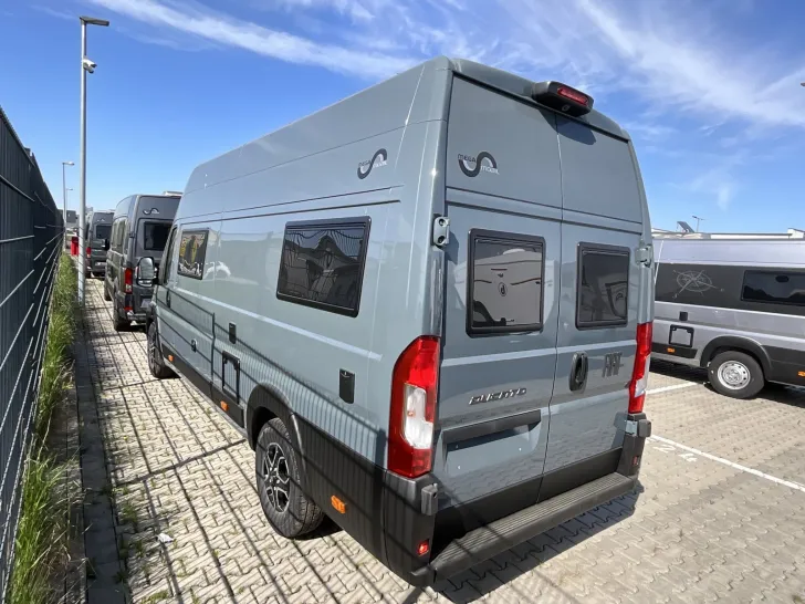 Fahrzeugbild Megamobil Mega Revolution 640 LFP Navi RFK Mark Solar INV MAXXFAN #3